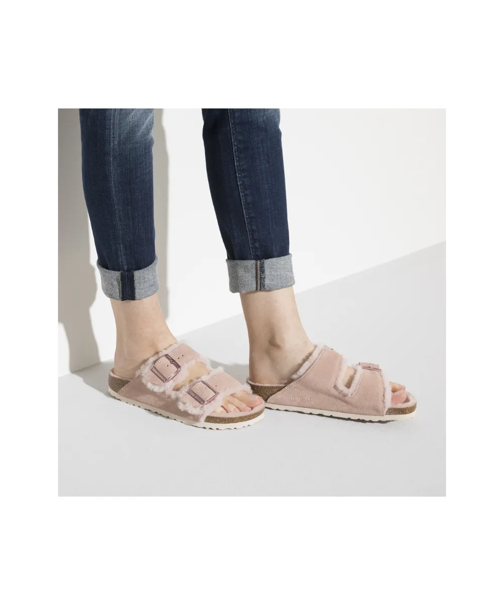 BIRKENSTOCK ARIZONA LAMSKIN IN LIGHT ROSE