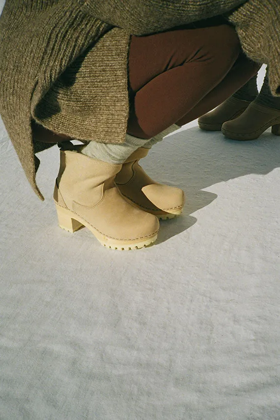 Bone 5" Shearling Boot on Tread