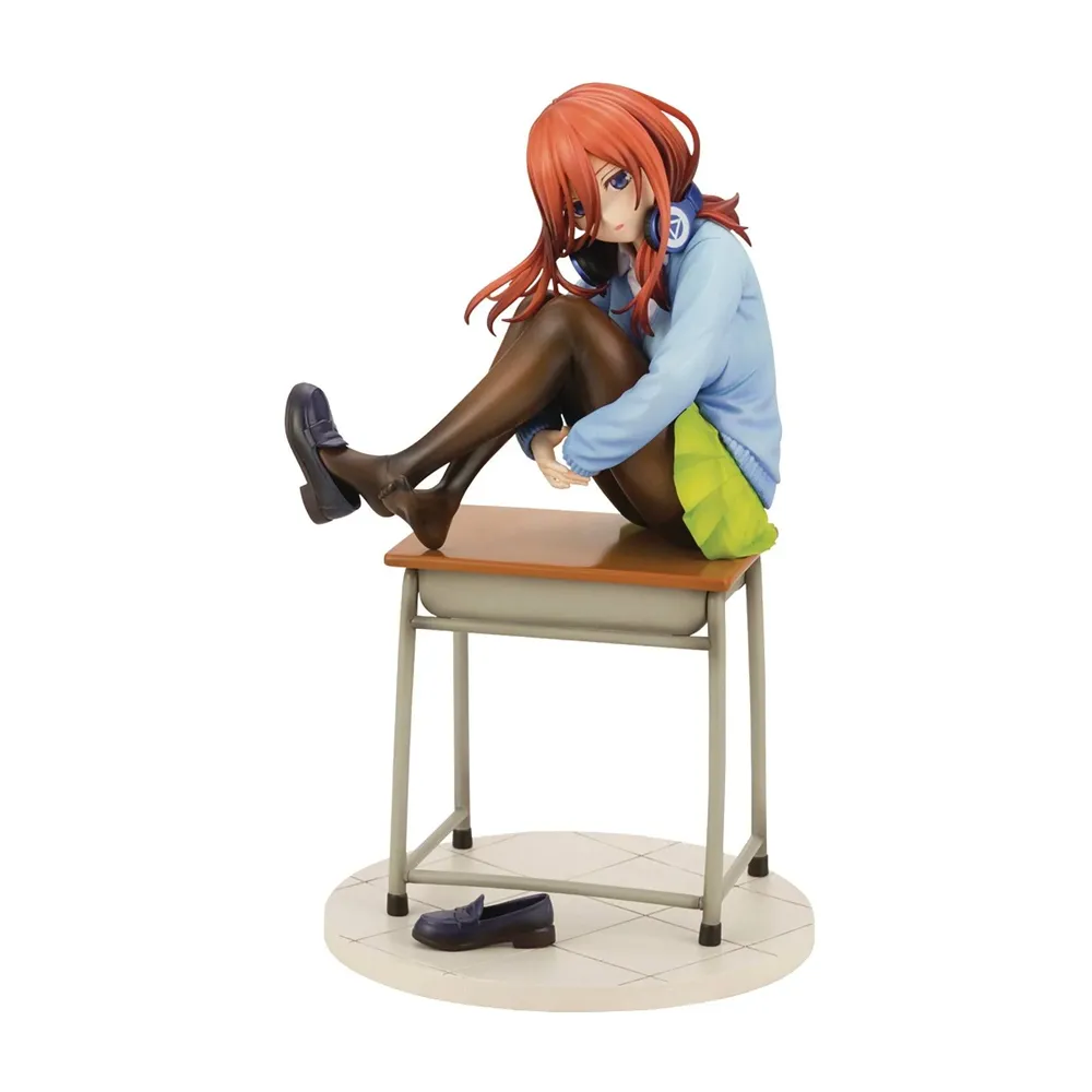 KOTOBUKIYA: The Quintessential Quintuplets - Miku Nakano 1/8 Scale Figure