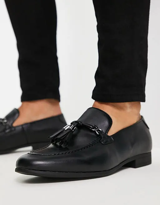 Loafers In Black Faux Leather With Tassel Detail