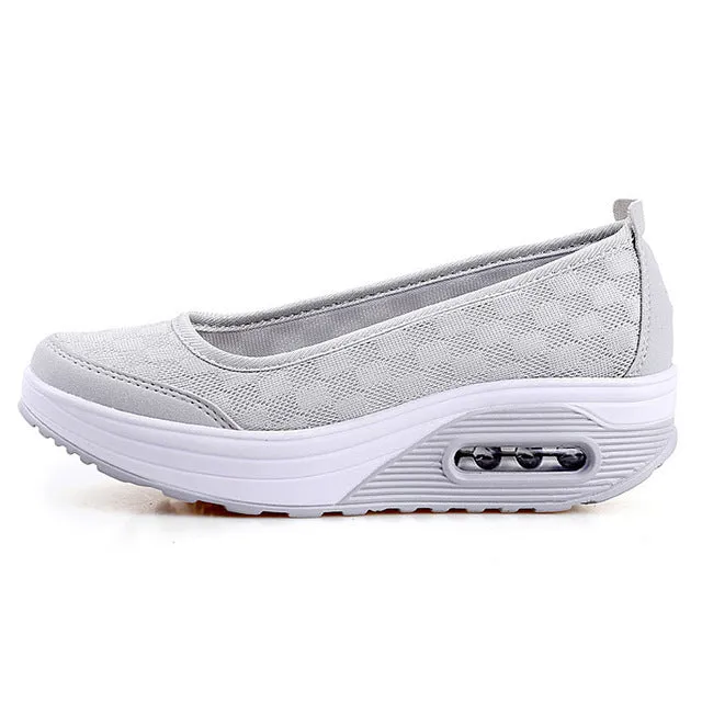 Summer Women Flat Platform Shoes Casual Air Mesh Breathable Shoes Slip On Gray Fabric